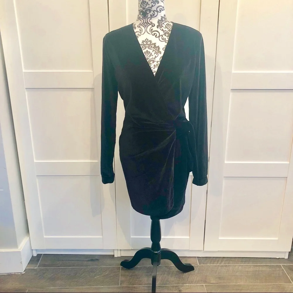 BOBI BLACK Long Sleeve  Black Velvet Wrap Dress Size Small - Picture 3 of 5